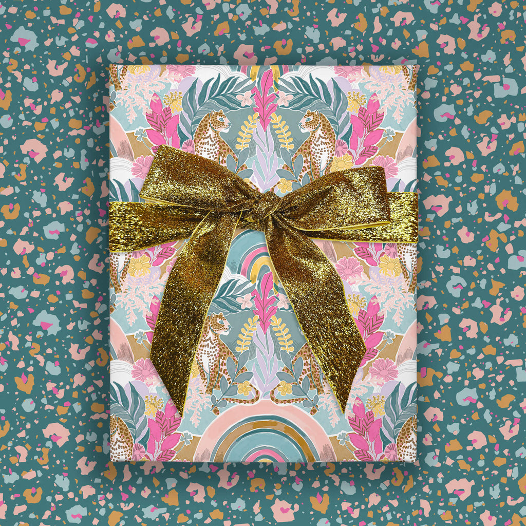 Leopard Daydream, Double-Sided Flat Wrap